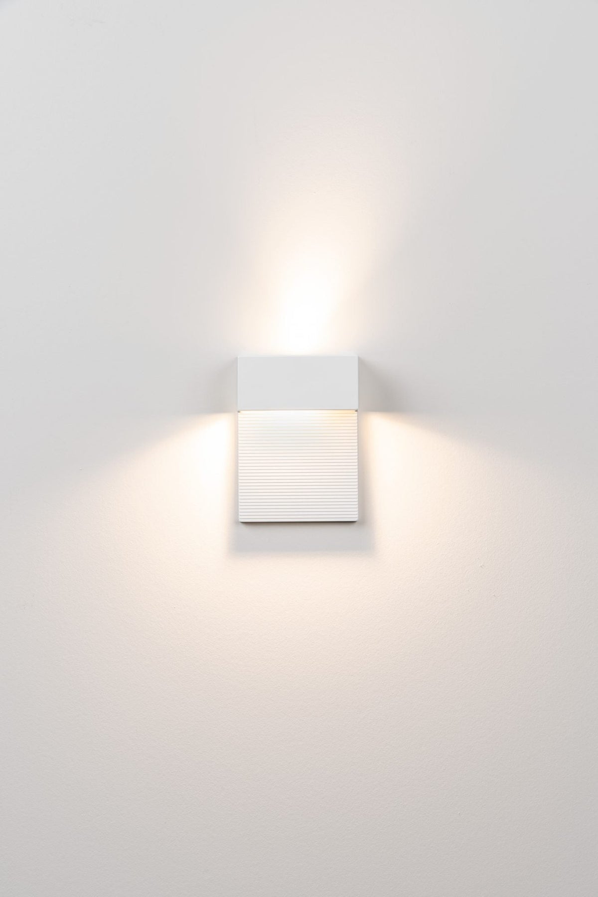 Mini Aplique H.15 Led DOB Blanco