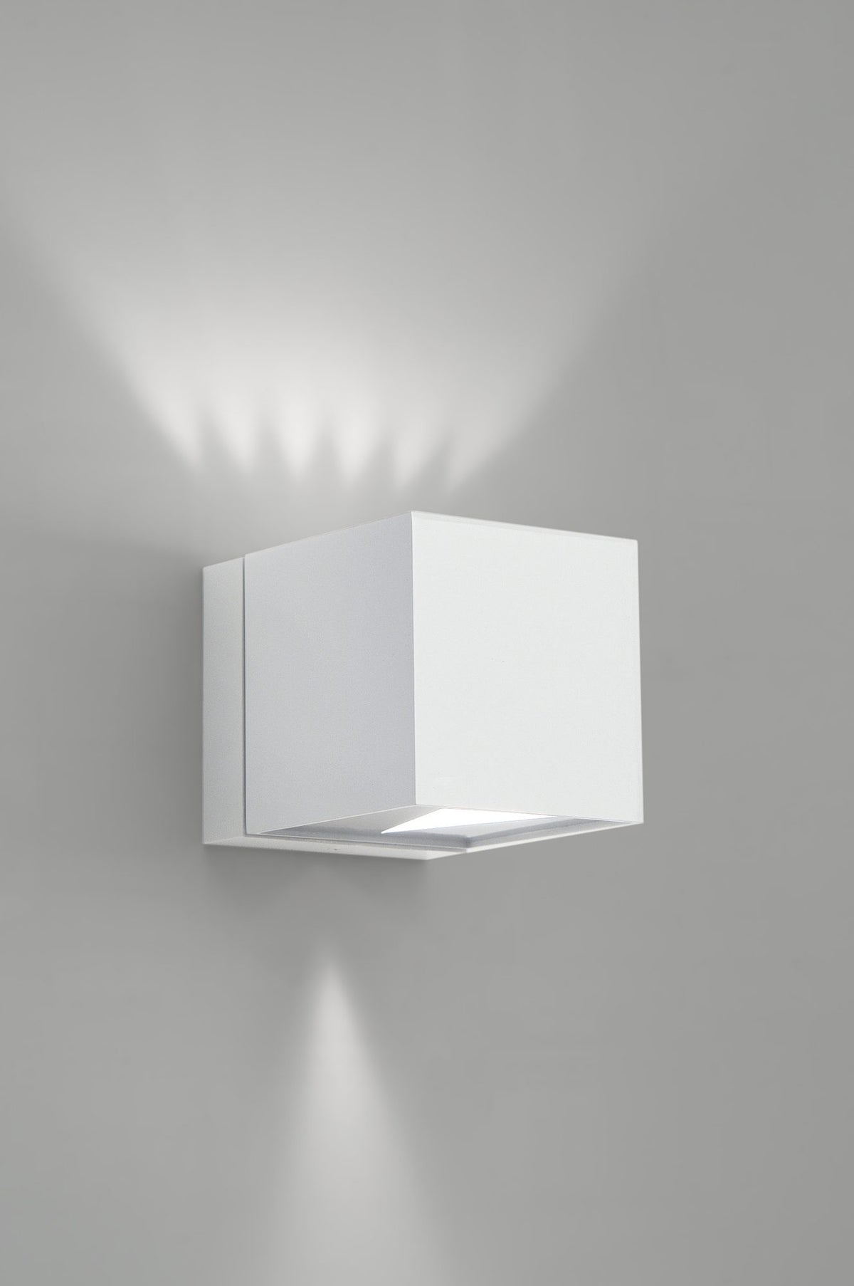 Aplique técnico de 1 luz G9 – Milan Dau 80 – perfil de aluminio extruido de 80 mm, 3 acabados