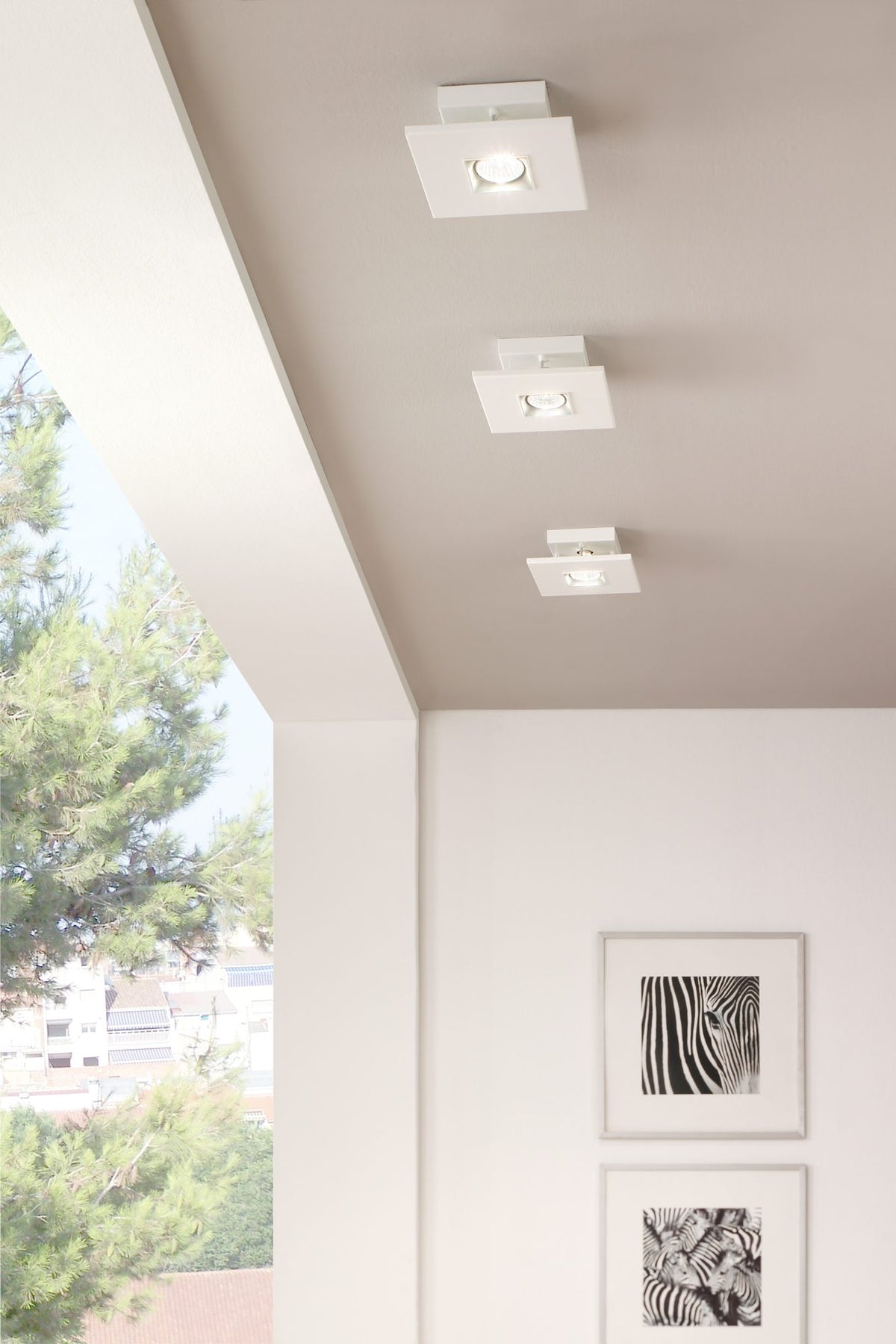 Plafón de techo de 1 luz – Milan Polifemo – cuerpo de acero estampado, acabado blanco texturado