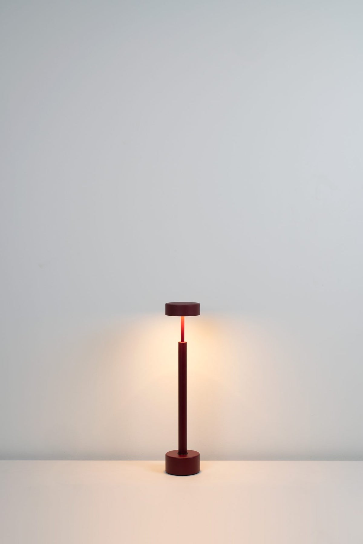 Lámpara de pie de salón 170 cm – Milan Peak – diseño cilíndrico en tela, 3 acabados