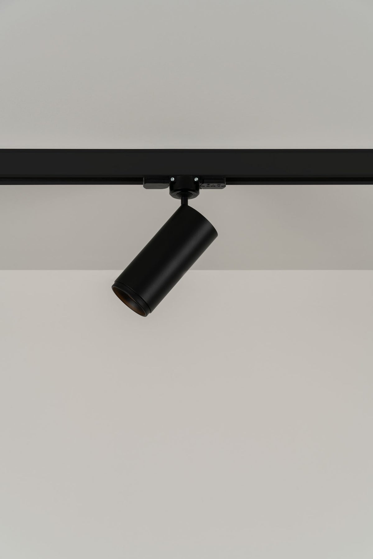 Foco de carril técnico de 3 puntos GU10 – Milan Haul 55 – perfil de aluminio extruido, 2 acabados
