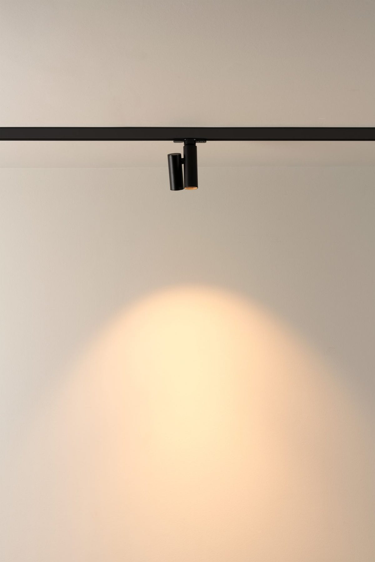 Plafón técnico compacto de 2 luces con LED DOB 5W – Milan Haul 40 – perfil de aluminio extruido, 2 acabados