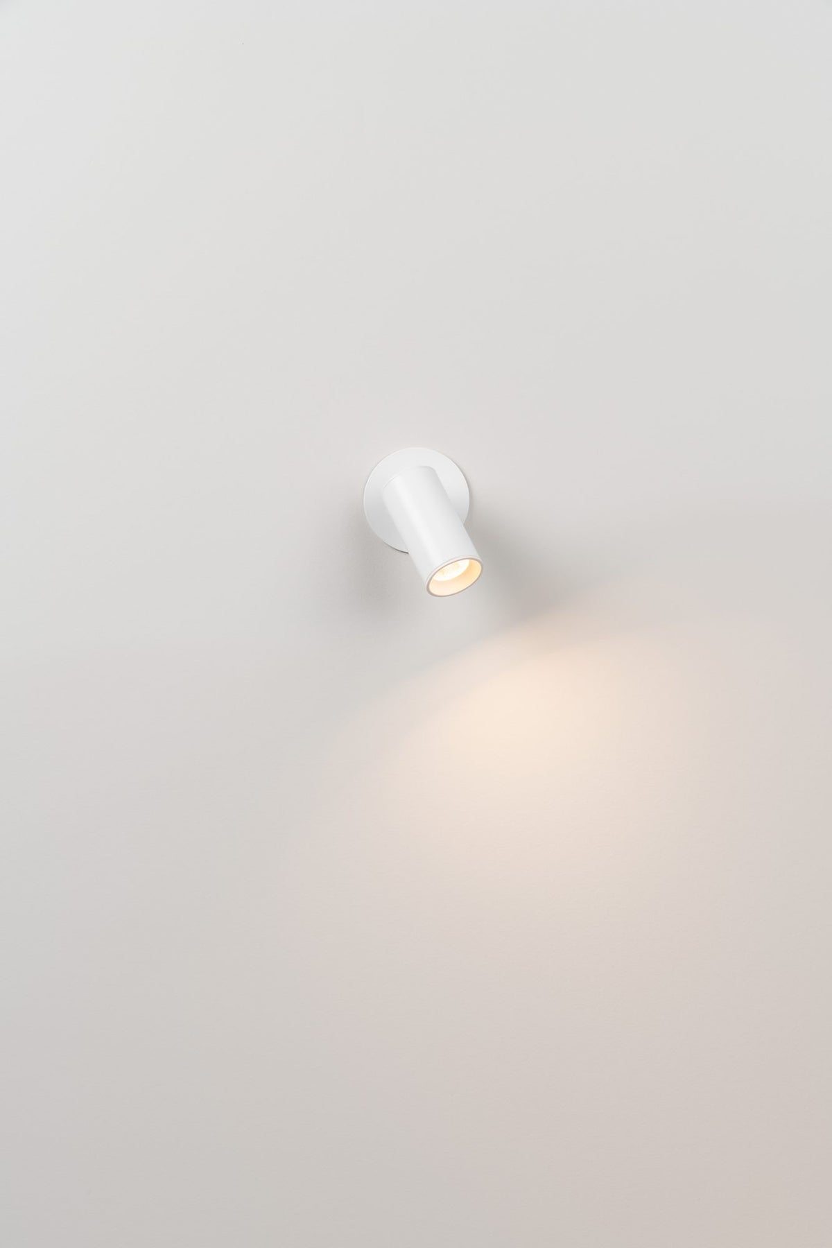 Aplique de cabezal de cama para empotrar, LED DOB 5W – Milan Haul 40 – perfil de aluminio extruido, 2 acabados