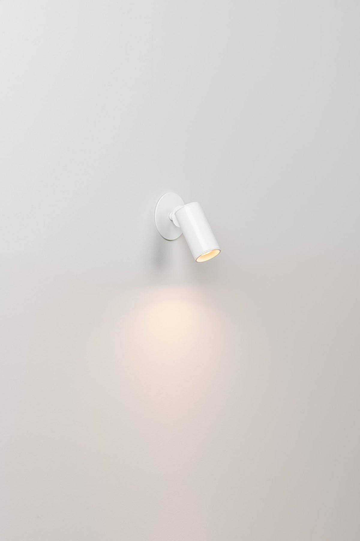 Aplique de cabezal de cama para empotrar, LED DOB 5W – Milan Haul 40 – perfil de aluminio extruido, 2 acabados