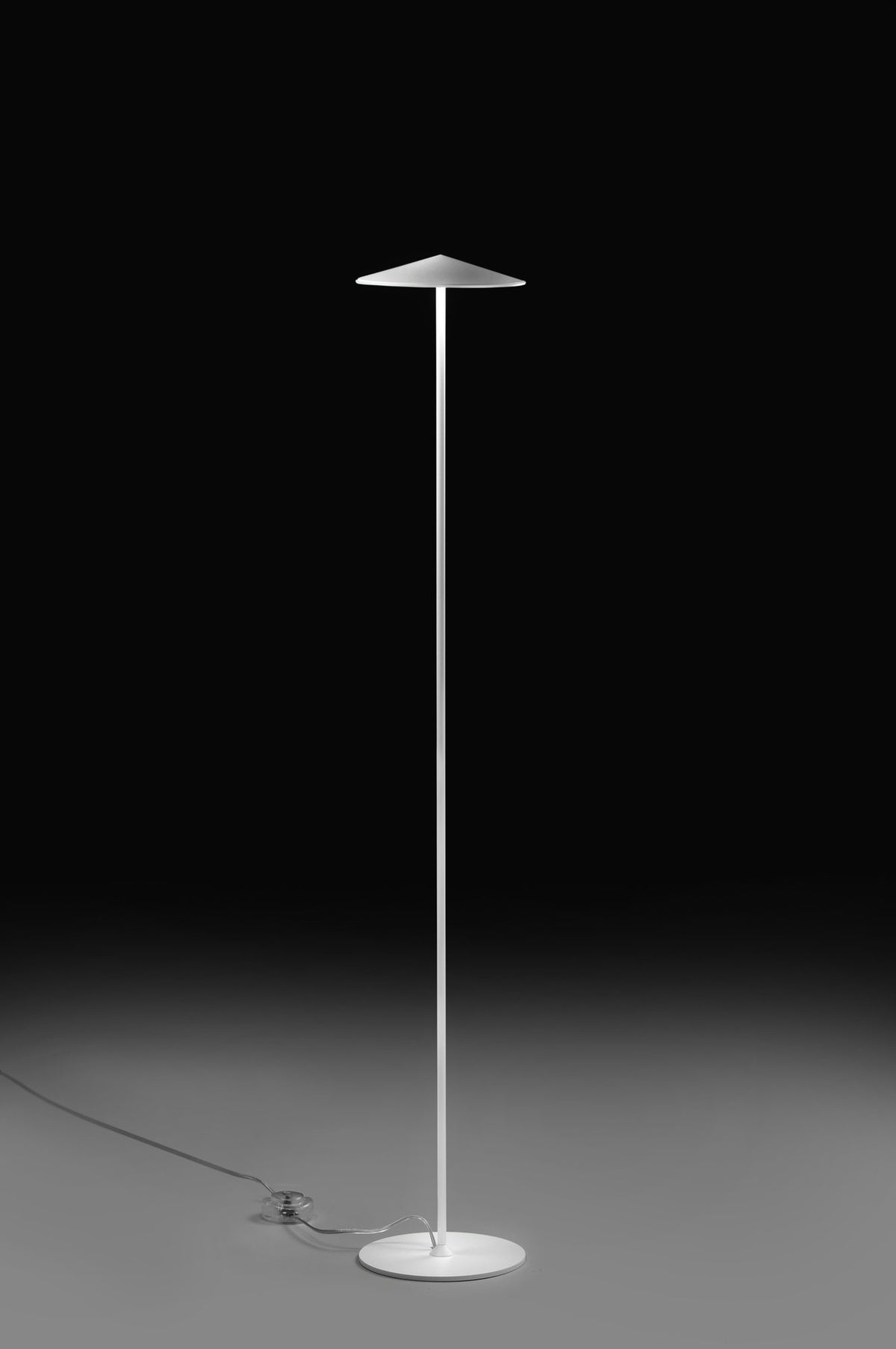 Lámpara de pie de salón 120 cm – Milan Pla – cuerpo de aluminio inyectado, 4 acabados