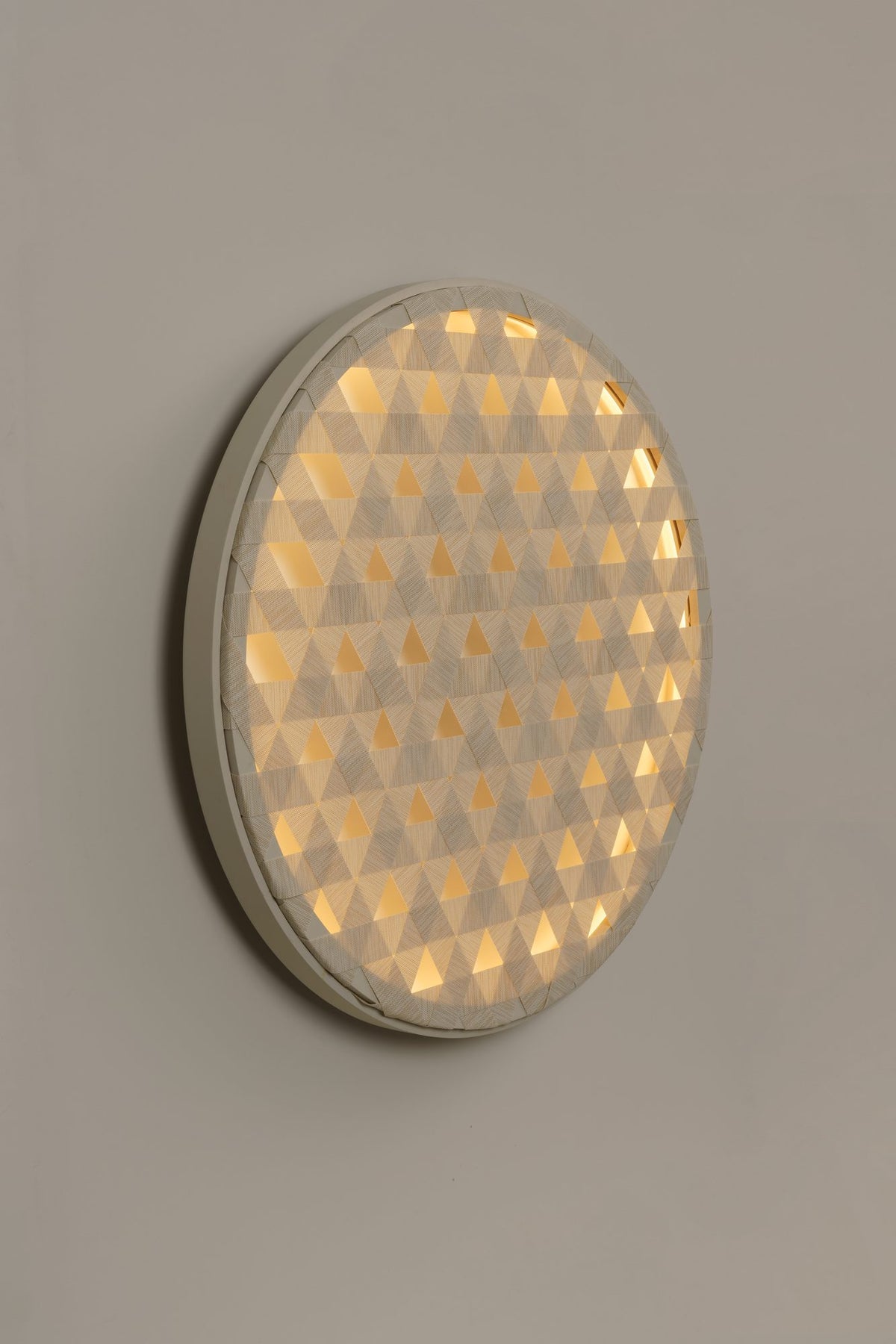 Aplique de pared – Milan Loom – aro de madera DM con tira LED integrada, acabado blanco