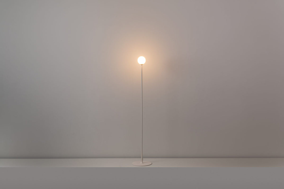 Lámpara de pie 130 cm – Milan Symphony – pantalla de cristal giratoria con cierre magnético, 3 acabados