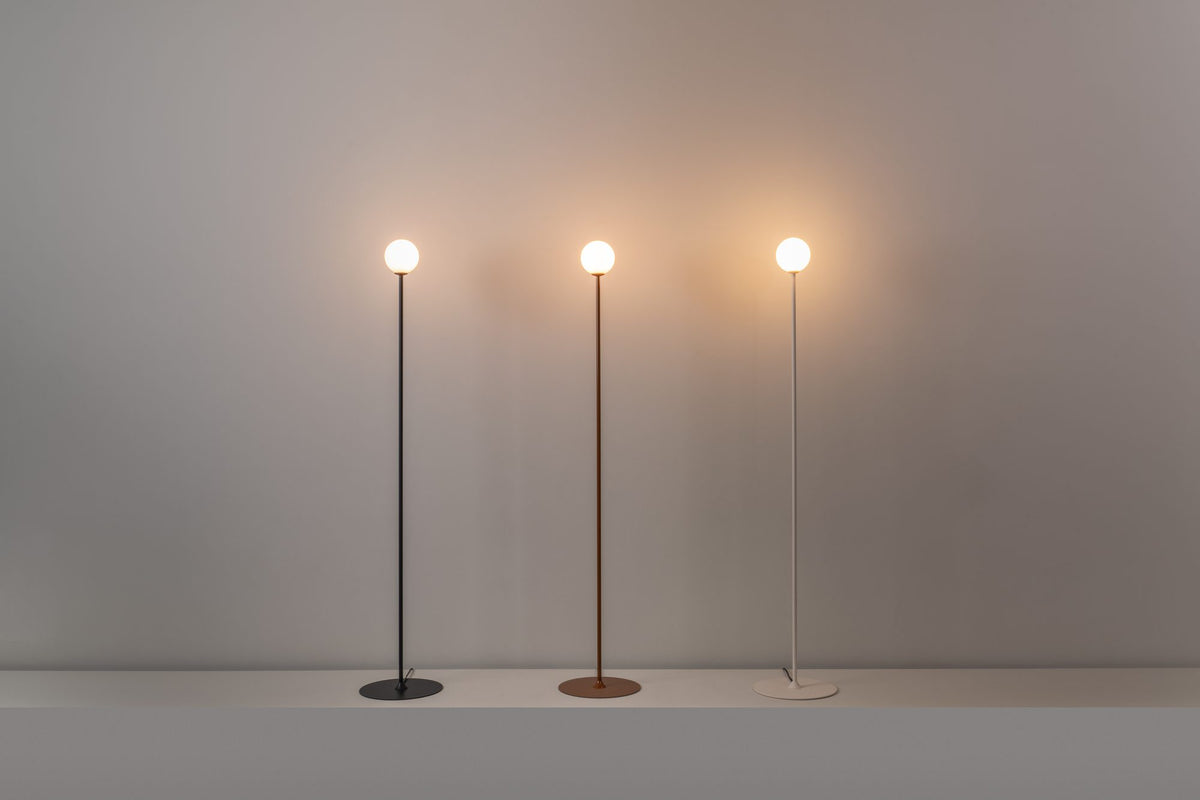 Lámpara de pie 130 cm – Milan Symphony – pantalla de cristal giratoria con cierre magnético, 3 acabados