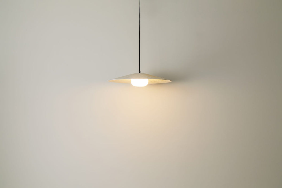 Lámpara colgante sin base – Milan Artic Circle – cuerpo de acero estampado, acabado negro