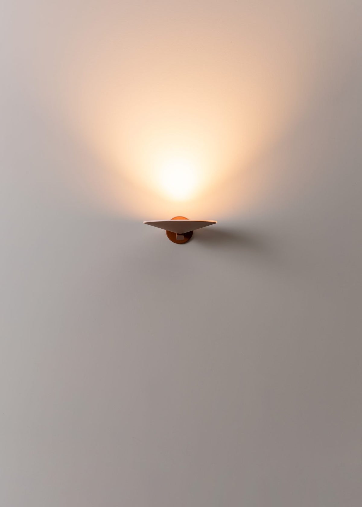 Aplique de pared – Milan Pla – cuerpo de aluminio inyectado, 4 acabados