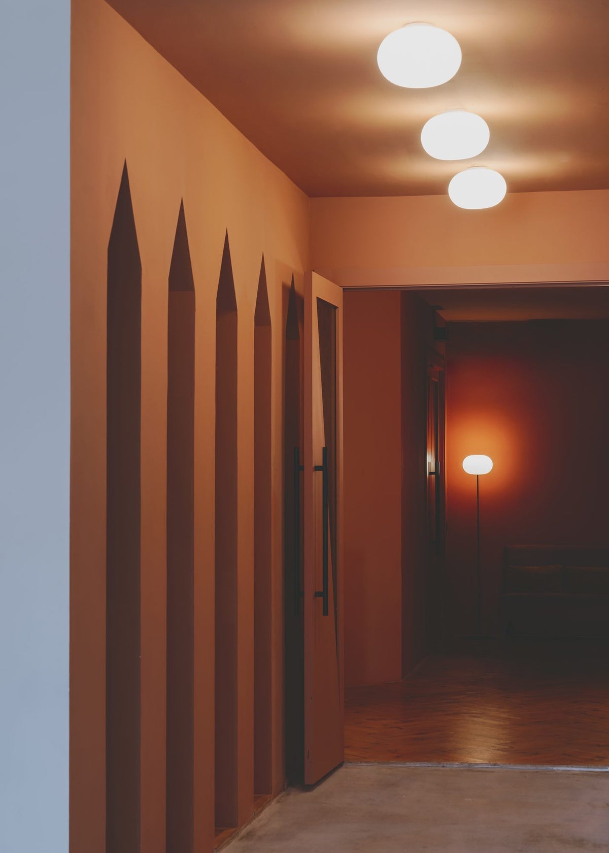 Aplique de pared – Milan Span – esfera de vidrio soplado, acabado negro texturado