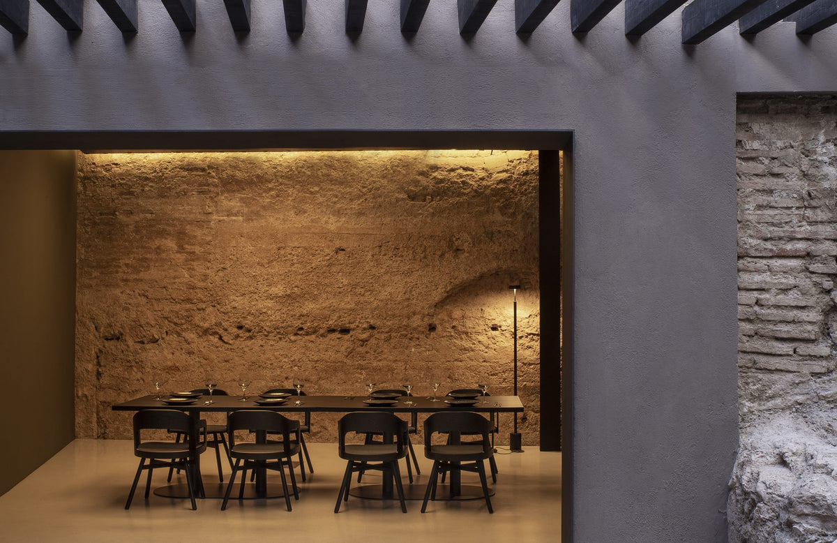 Lámpara de pie de salón 170 cm – Milan Peak – diseño cilíndrico en tela, 3 acabados
