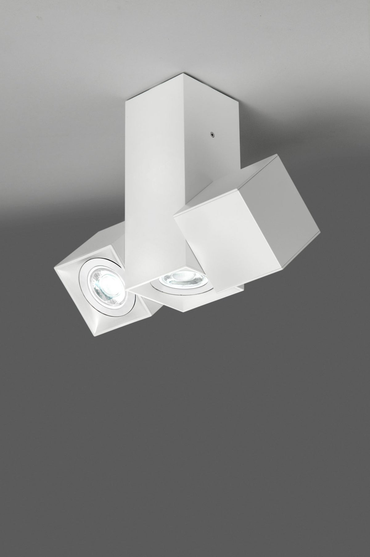 Plafón técnico de 3 luces GU10 – Milan Dau 80 – perfil de aluminio extruido de 80 mm, 3 acabados