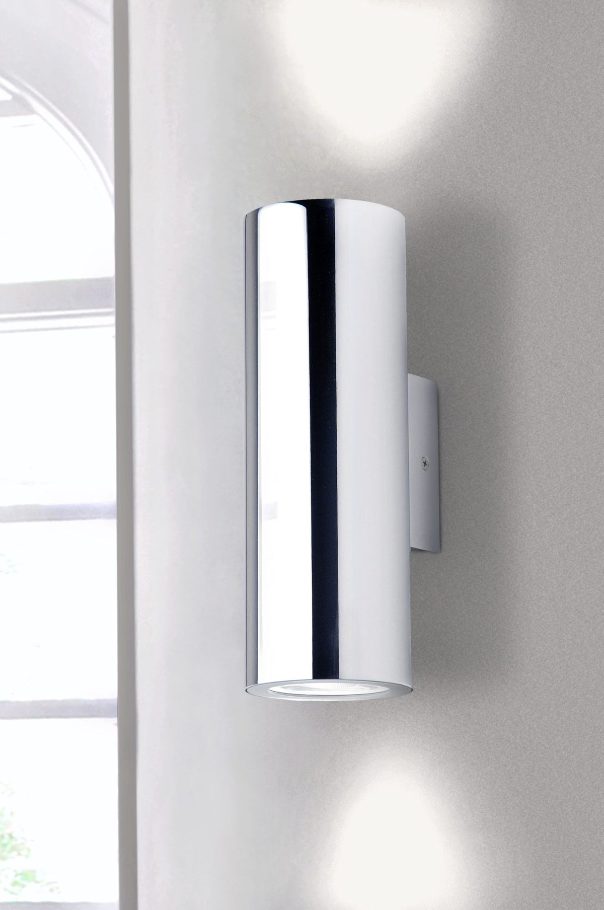 Aplique de pared de 2 luces – Milan Kronn – cuerpo de zamak inyectado, 3 acabados