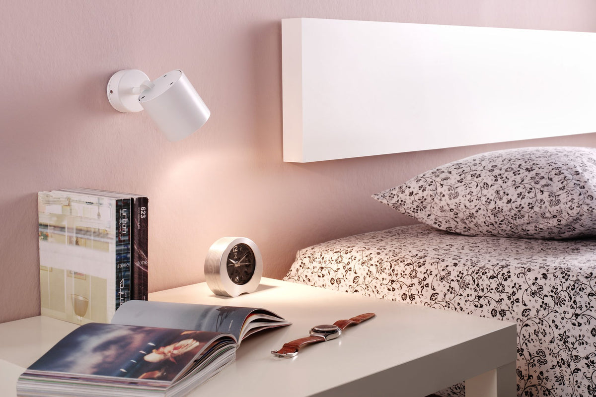 Aplique o plafón de 1 luz – Milan Kronn – cuerpo de zamak inyectado, 3 acabados