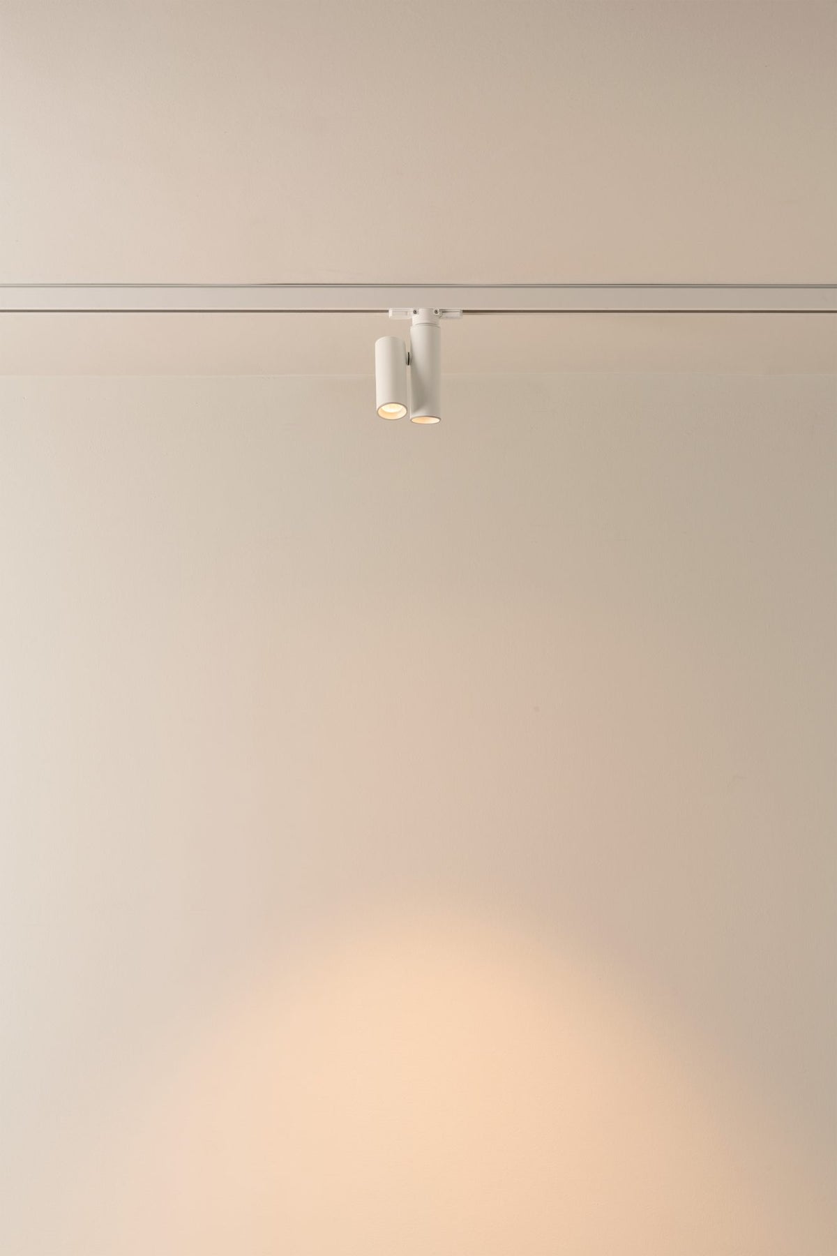 Plafón técnico compacto de 2 luces con LED DOB 5W – Milan Haul 40 – perfil de aluminio extruido, 2 acabados