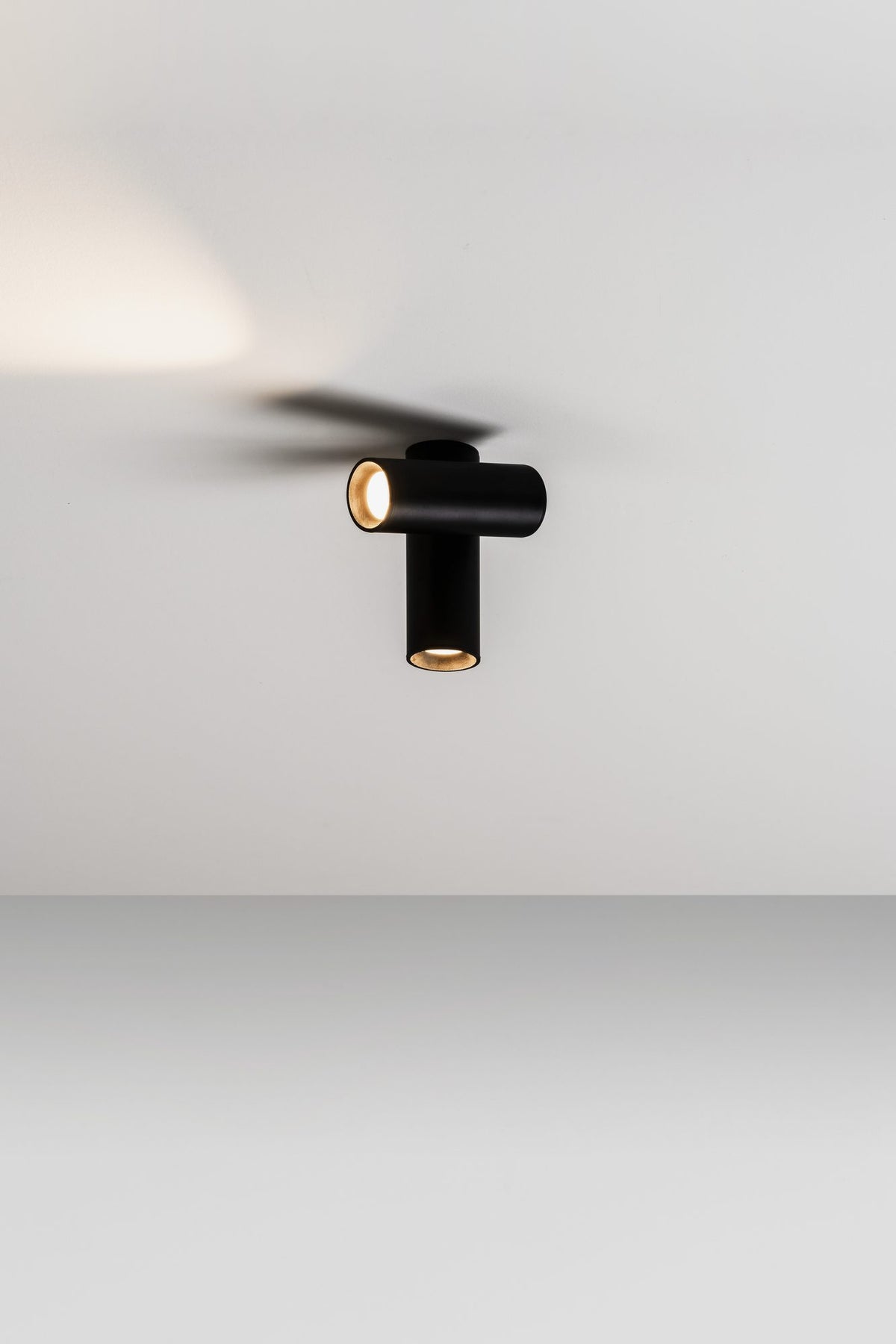 Plafón técnico compacto de 2 luces con LED DOB 5W – Milan Haul 40 – perfil de aluminio extruido, 2 acabados