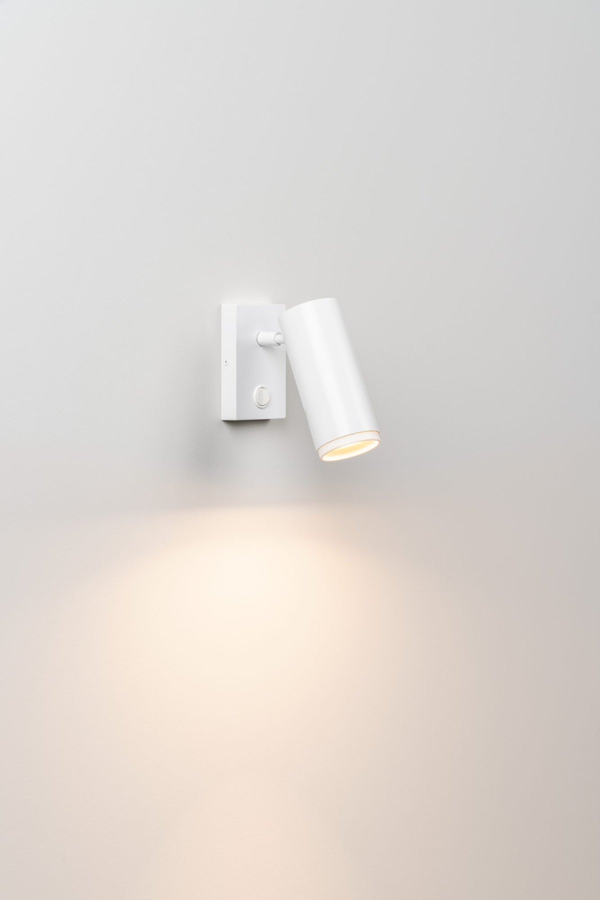 Aplique de cabezal de cama con LED DOB 7W – Milan Haul 55 – perfil de aluminio extruido, 2 acabados