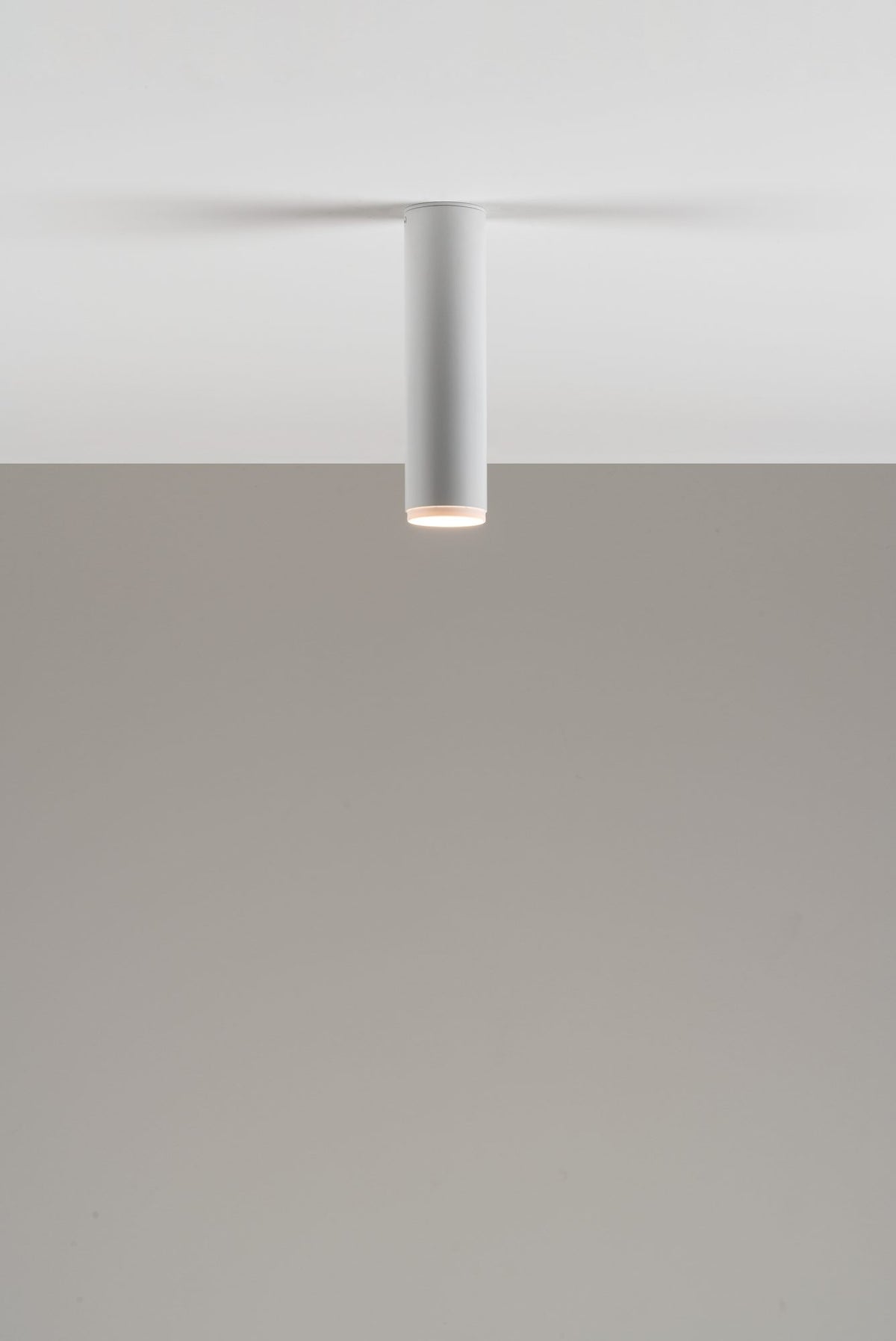 Plafón técnico GU10, 21 cm de altura – Milan Haul 55 – perfil de aluminio extruido, 2 acabados