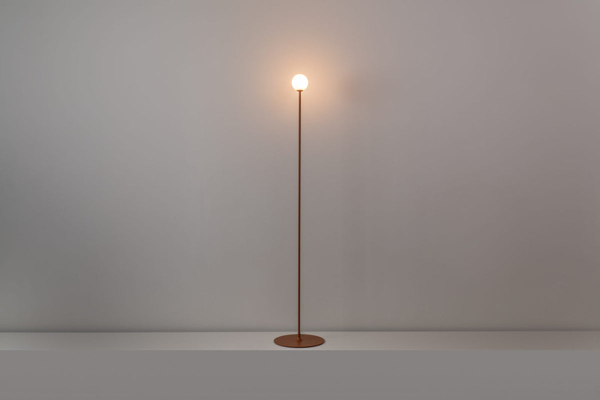 Lámpara de pie 160 cm – Milan Symphony – pantalla de cristal giratoria con cierre magnético, 3 acabados