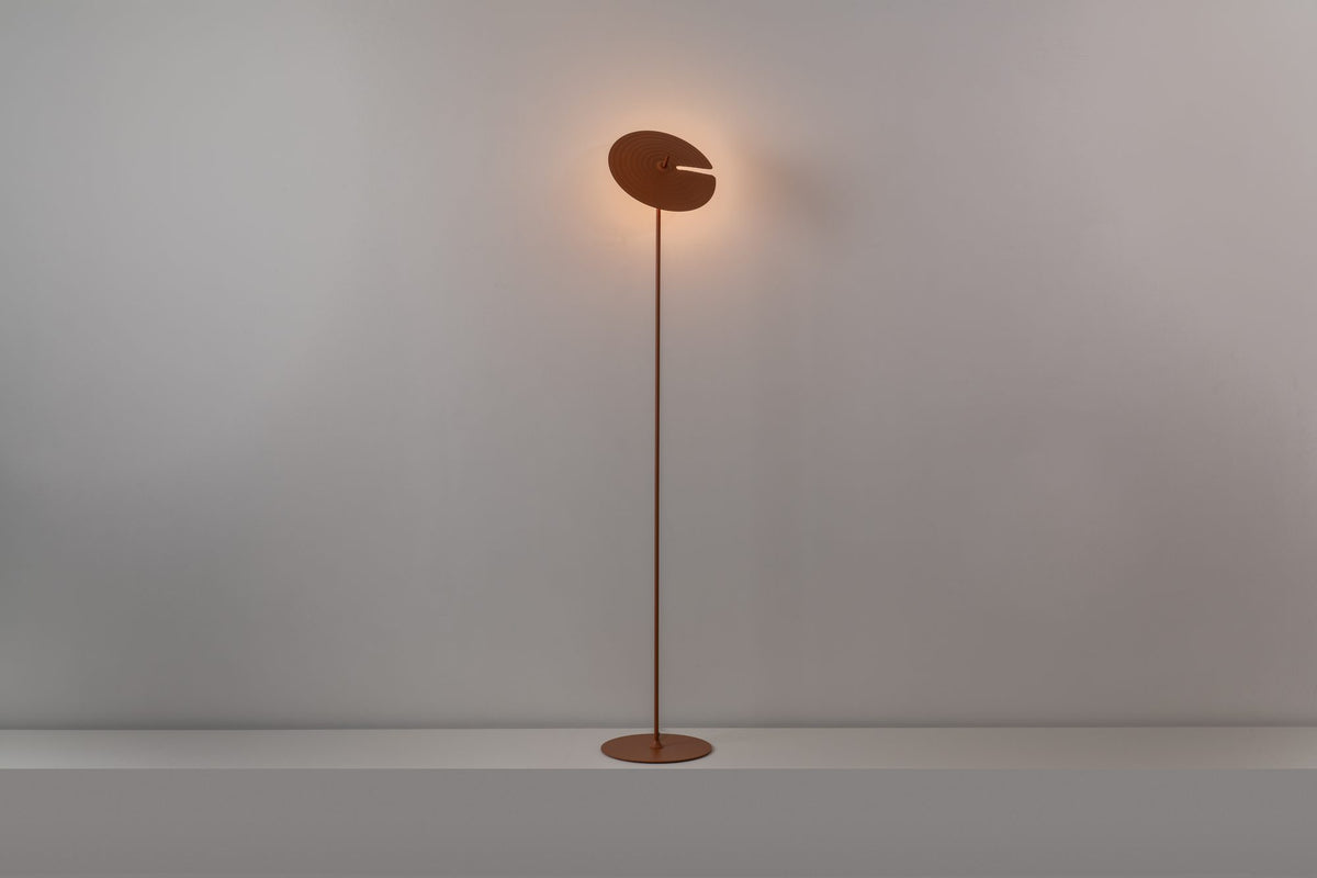 Lámpara de pie 160 cm – Milan Symphony – pantalla de cristal giratoria con cierre magnético, 3 acabados