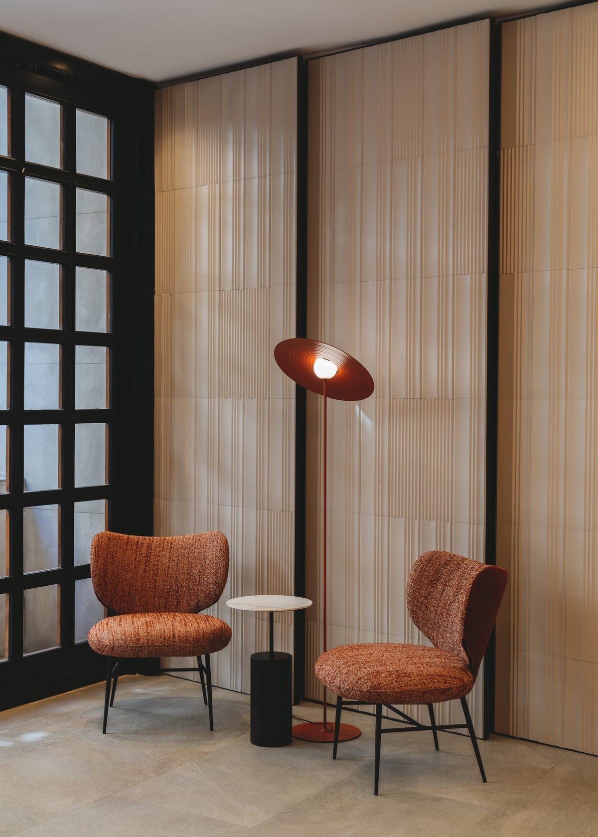 Lámpara de pie 160 cm – Milan Symphony – pantalla de cristal giratoria con cierre magnético, 3 acabados