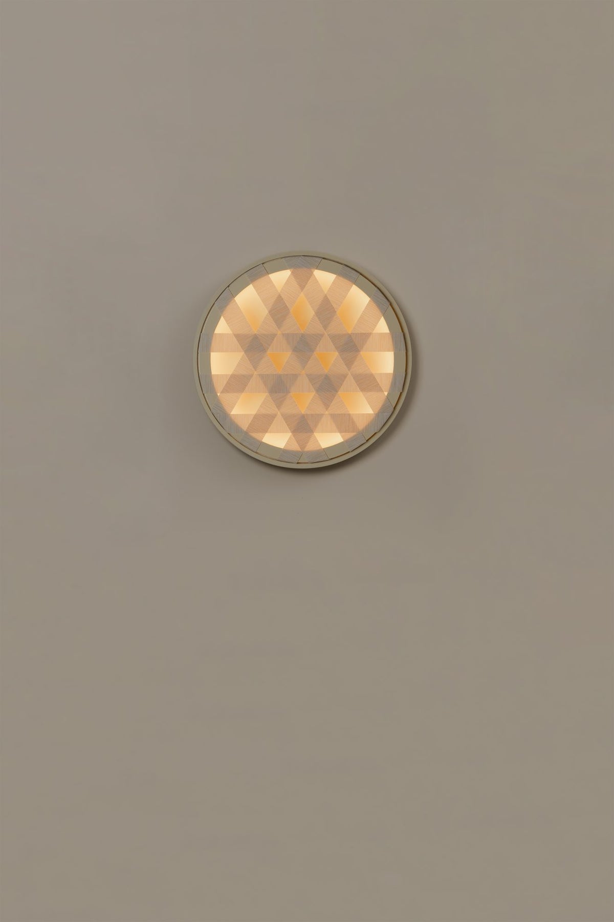 Aplique de pared – Milan Loom – aro de madera DM con tira LED integrada, acabado blanco