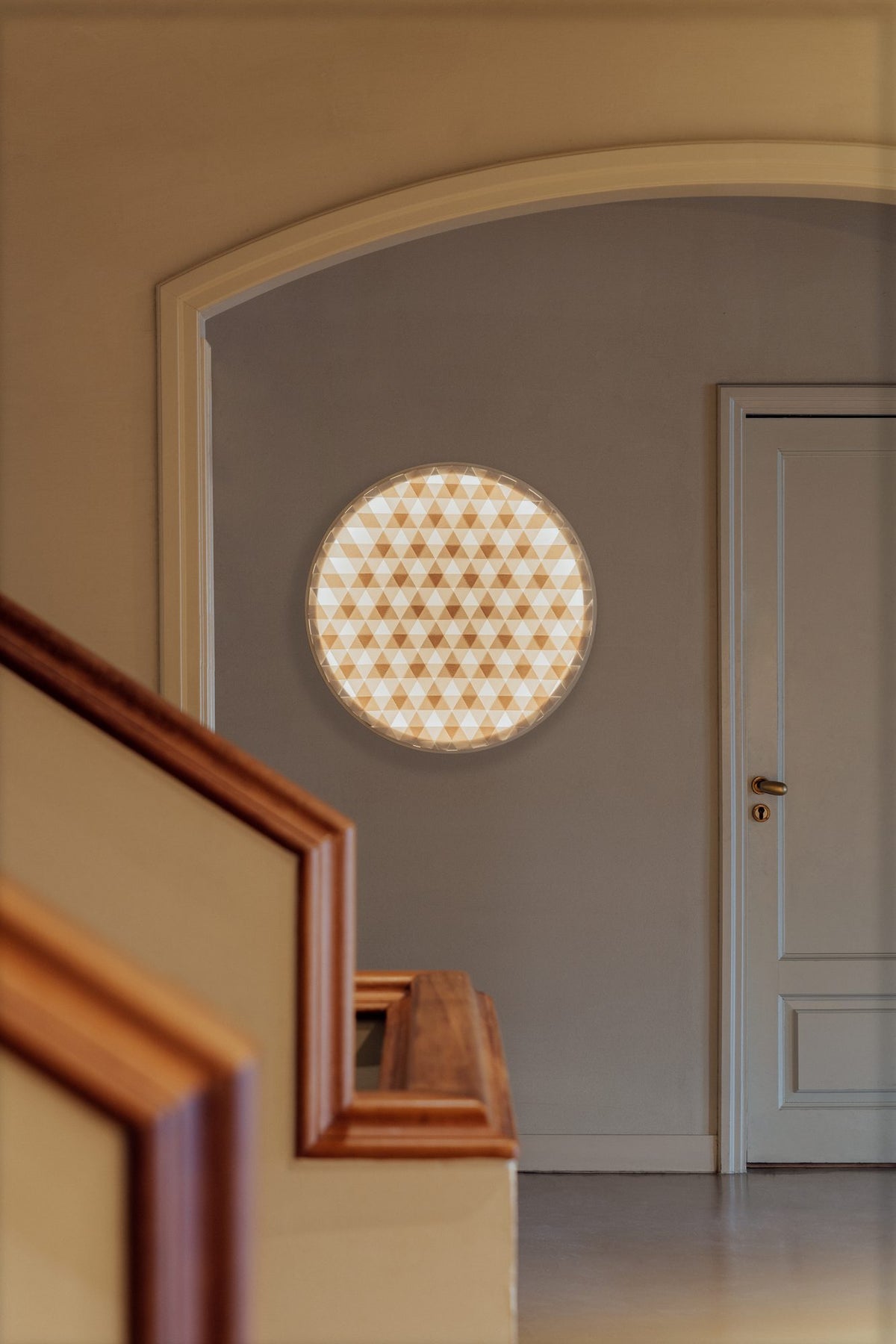 Aplique de pared – Milan Loom – aro de madera DM con tira LED integrada, acabado blanco