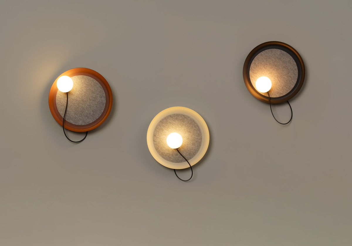 Aplique de pared – Milan Wire – tulipa de cristal conectada a pantalla textil mediante un hilo, 3 acabados