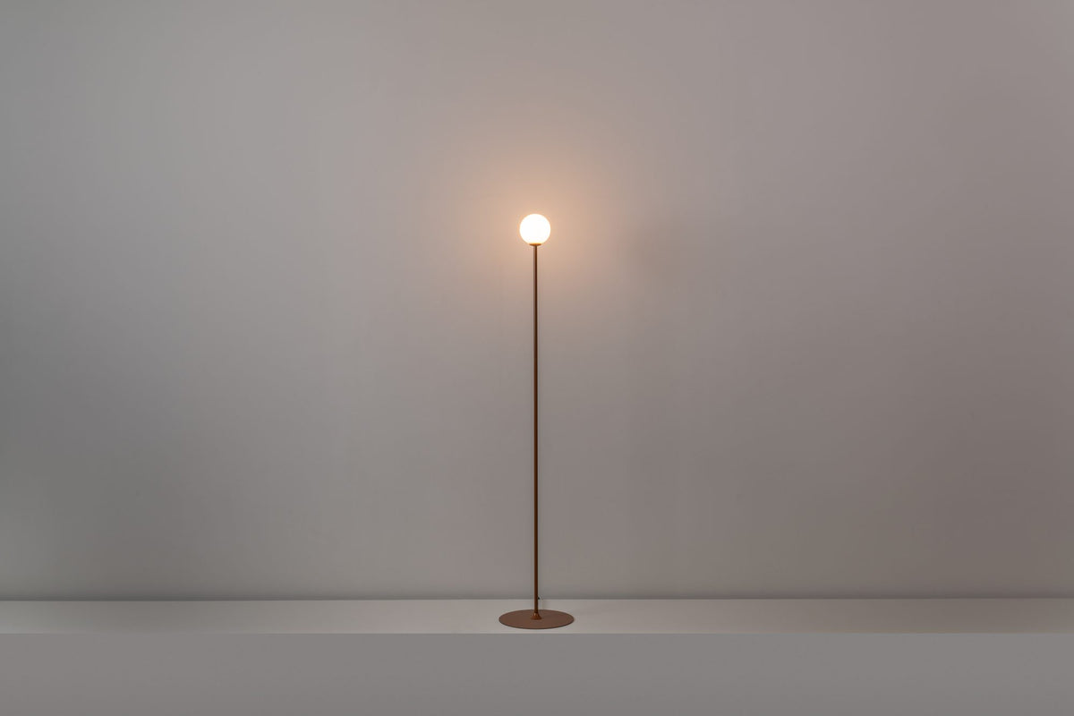 Lámpara de pie 130 cm – Milan Symphony – pantalla de cristal giratoria con cierre magnético, 3 acabados