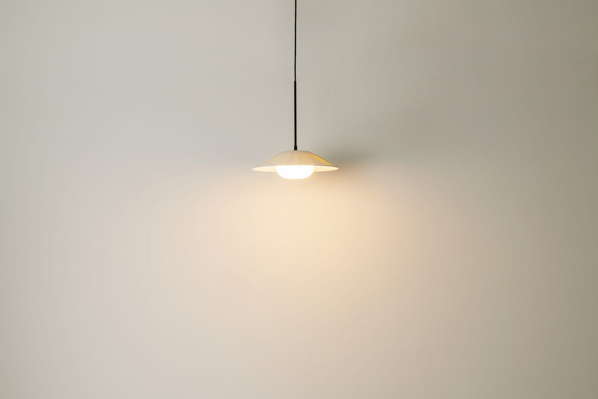 Lámpara colgante sin base – Milan Artic Circle – cuerpo de acero estampado, acabado negro
