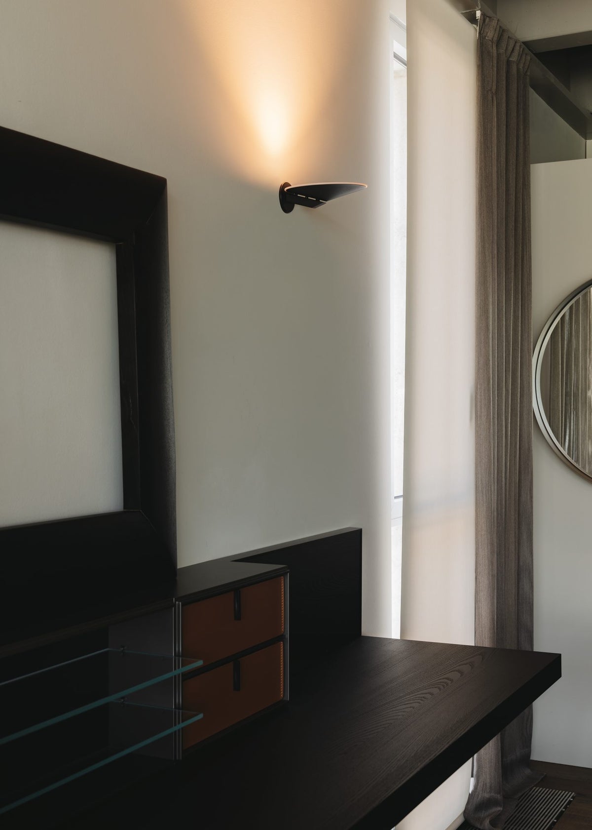 Aplique de pared – Milan Pla – cuerpo de aluminio inyectado, 4 acabados