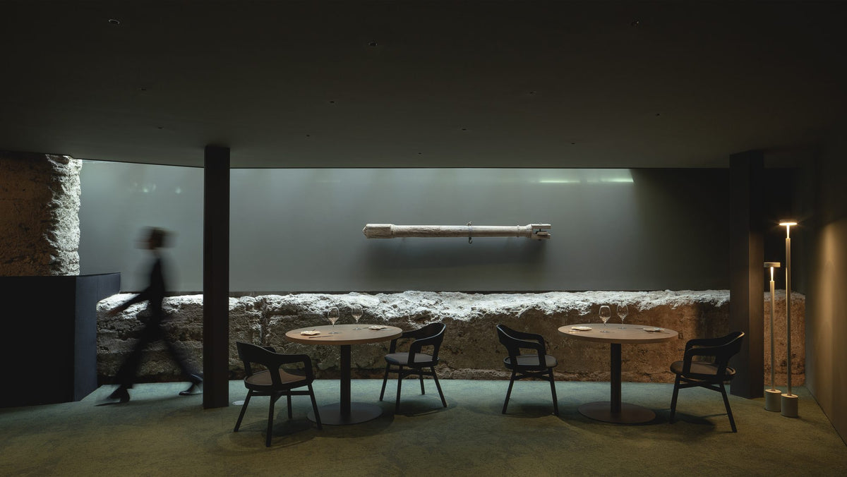 Lámpara de pie de salón 130 cm – Milan Peak – diseño de cilindros superpuestos en metal, 3 acabados